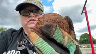 Lucky Duck Digger #105 Finding Treasure