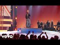 Thomas Rhett - Look What God Gave Her (Live At The 54th ACM Awards)