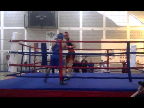 Arber Imeri vs Zharko Saviq-raundi 1 24.03.2012 www.titulli.com