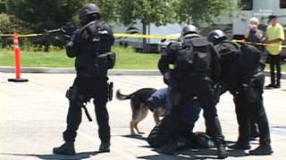 preview picture of video 'Roseville, CA: TRI-CITY SPECIAL OPERATIONS UNIT DEMO 5-21-2011 SWAT'