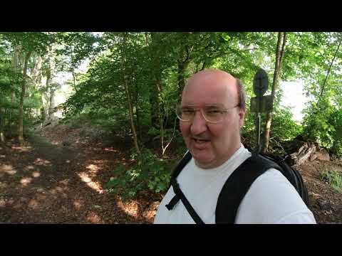 MongoTV_3333 - English Vlog_0178 - I Have It To HOT To Walk In The Sun