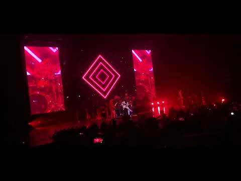 190920 Day6 Gravity World Tour / Dallas, TX / Days Gone By (Remix) + Blood (Remix)