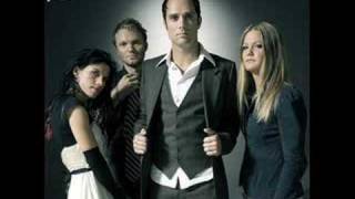 Skillet- Earth invasion