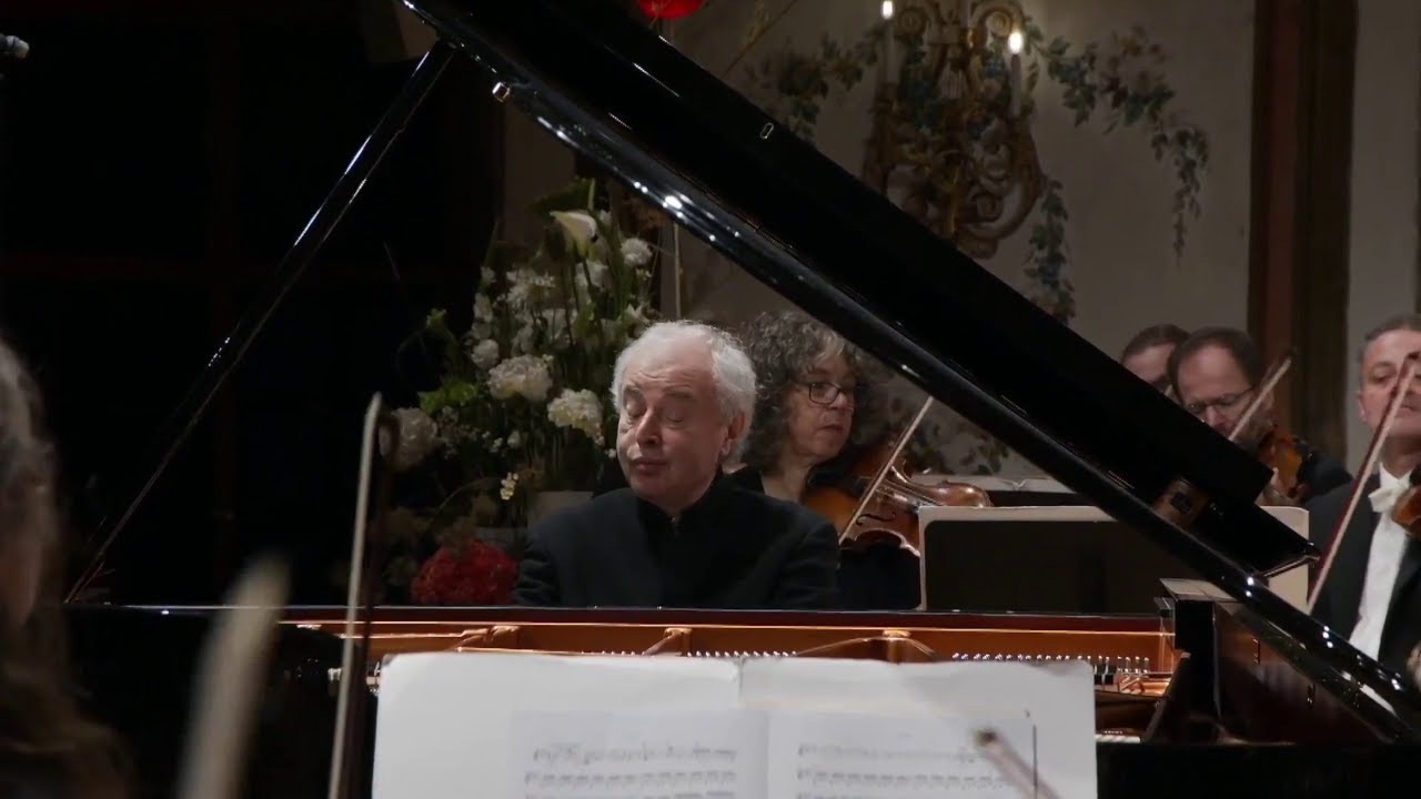 Haydn: Piano Concerto in Re Maggiore - Andras Schiff