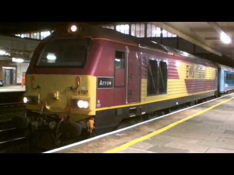 Rhyl Station 23.10.2015 - DBS EWS 67017 Arrow on WAG train service