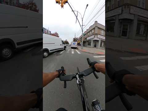 Expectations vs reality #urbancyclist #fixie #citycycling #closecall #fixievideos #fixiegear