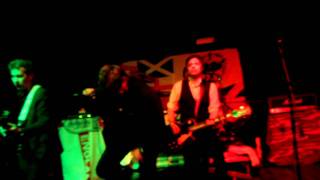 Slaughter & the Dogs-Twist and Turn@Lo-Fi-Milano 18-02-2012.MOV