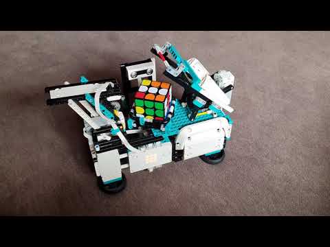 LEGO Robot Inventor 51515 Rubik's Cube Solver