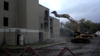 preview picture of video 'Piqua Hospital Demolition'