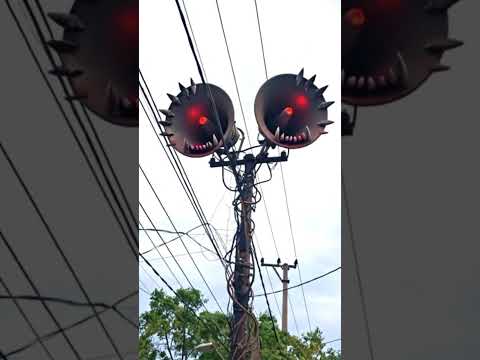 Siren Head is calls me 🤯📞💀 (part 6) #sirenhead #monster #call  #scary #callingme #shorts  #horror