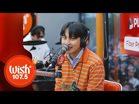 Maki performs "kahel na langit" LIVE on Wish 107.5 Bus