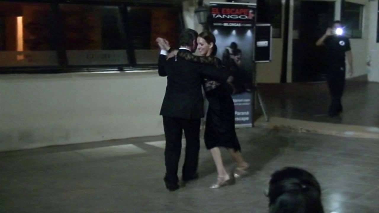 Mi Vieja Linda Valentina Garnier y Juan Amaya 3/4