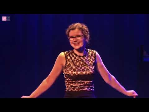 Theatervoorstelling 'Bruiloft op slippers'