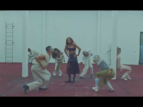 Ravyn Lenae - Handle