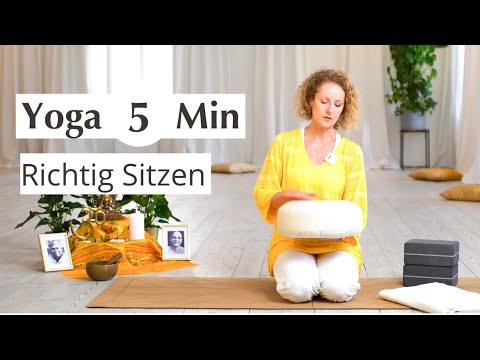 Yoga Richtig Sitzen am Kissen für Yoga & Meditation: Fersensitz, Schneidersitz, Lotus Positionen