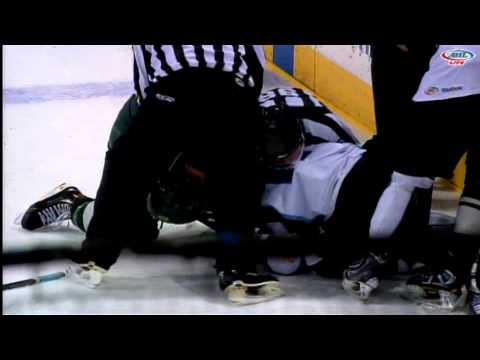 Brett Bulmer vs Mike Liambas