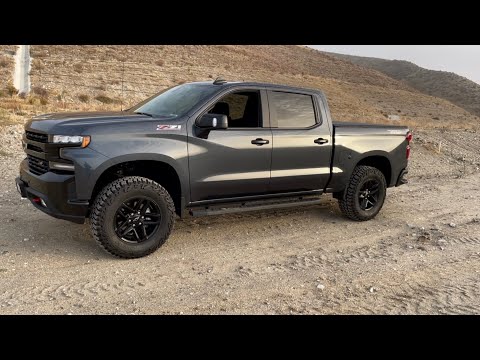 The NEW Mickey Thompson Baja Boss AT tires! 34" on Leveled 2021 Chevrolet Trail Boss.