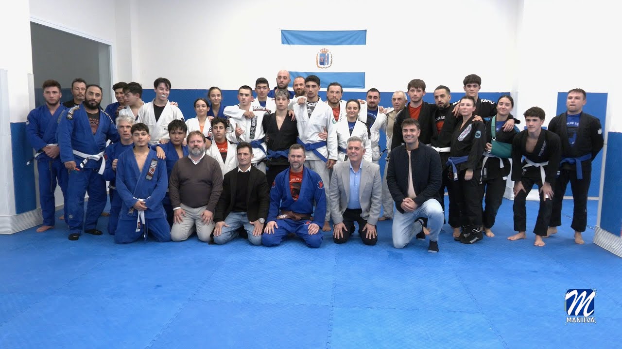 El consistorio homenajea al Gladius Team Manilva