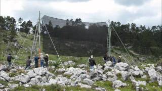 preview picture of video 'Building a Large Fog Collector (LFC) ~ FogQuest's Guatemala Project'