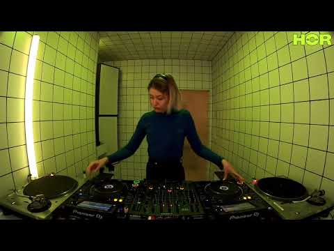 Body Verse - Kate Miller / April 6 / 6pm-7pm