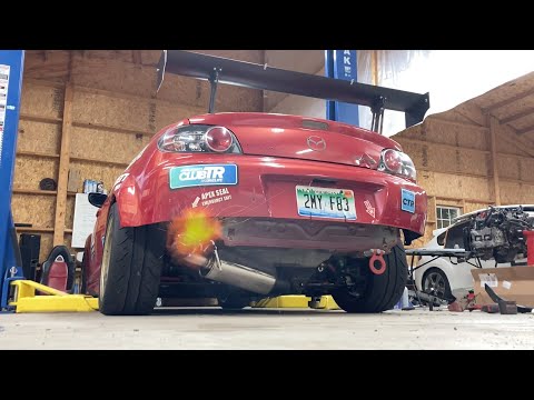 Mazda RX-8 - HKS Hi Power Exhaust Sound - 10k RPM + Flames