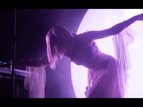 aurora dance playlist 2 (but for at 1am)