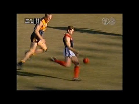 Darren Kowal goals to put the Demons in front with 12 minutes remaining - Melbourne - 1998 Rd 14