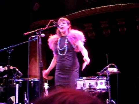tUnE-yArDs - Gangsta [Live] @ Great American Music Hall