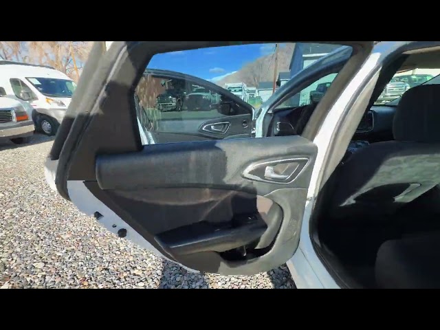 2015 CHRYSLER 200 SEDAN 4-CYL, MULTIAIR PZEV 2.4L LIMITED SEDAN 4D