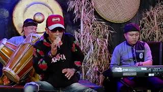 Download lagu ngantos waleran ujang choplox ft galacang mp3