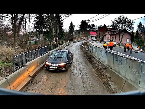 DALTONISTA UCZY SIĘ COFAĆ