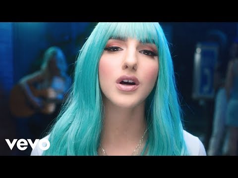 Njomza - One Foot In The Water