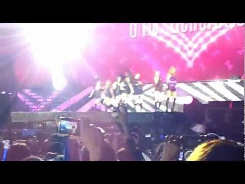 [Fancam] 120922 SNSD - Genie "Indonesia put it back on!"