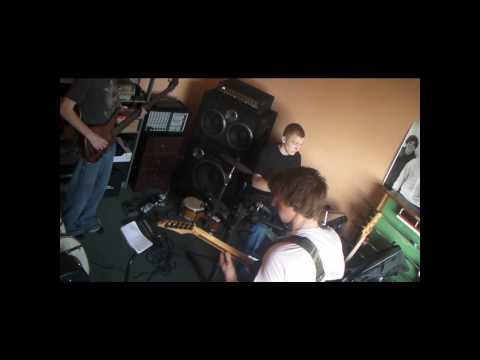 KatManDu - Waiting For Summer