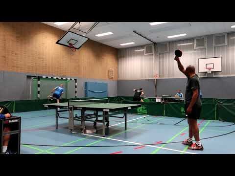 Oberliga NRW 2021/2022 - Michael Höhl vs Kazeem Nasiru  - TSSV Bottrop vs TTC BW Brühl-Vochem