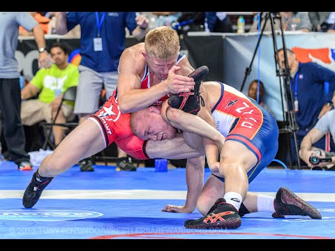 How did he bend like that?! 😳 Kyle Dake vs. Andrew Howe
