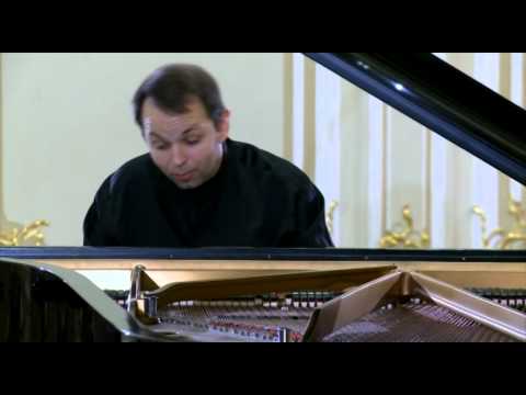 Eldar Nebolsin Live in Concert in St. Petersburg [Naxos 2.110284]