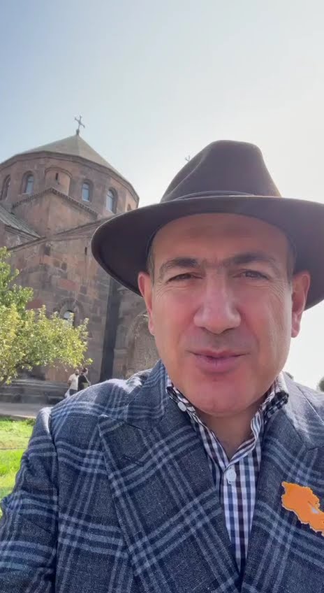 Փաշինյանը Էջմիածնի Սուրբ Հռիփսիմե եկեղեցում այսօր պատարագի է մասնակցել