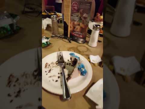 HOW TO AVOID ICING WHEN EATING CAKE