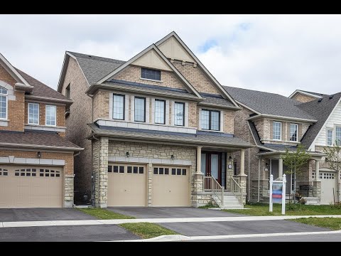 Home for sale at 105 Bonnieglen Farm Boulevard, Caledon, ON L7C 2J3
