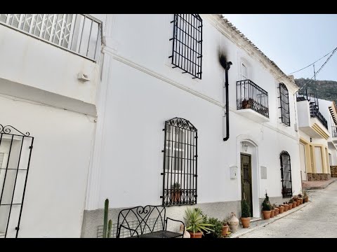 Spanish Property Choice Video Property Tour - 5 bed Village House B1649, La Huelga, Almeria 150,000€