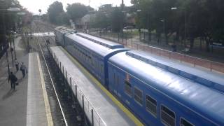 preview picture of video 'Hurlingham Train Station, Buenos Aires, Argentina'