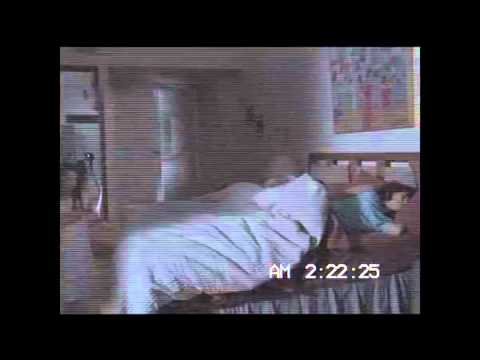 Paranormal Activity 3 (Clip 2)