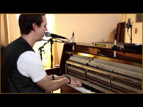 Martin Herzberg - Sleep (Boss RC-300, Looper Piano Song)