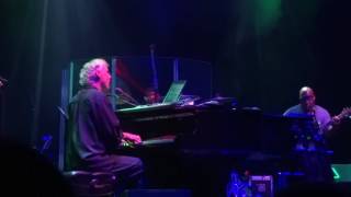 The Show Goes On - Bruce Hornsby and The Noisemakers September 8, 2016