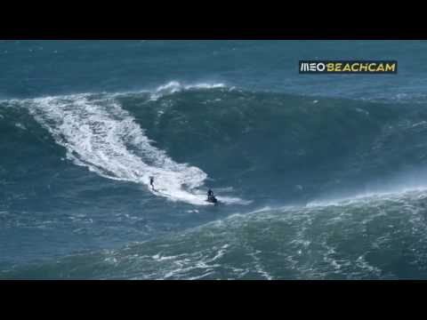 Nazaré - Huge Friday: As Big as it Gets! 10.02.2017