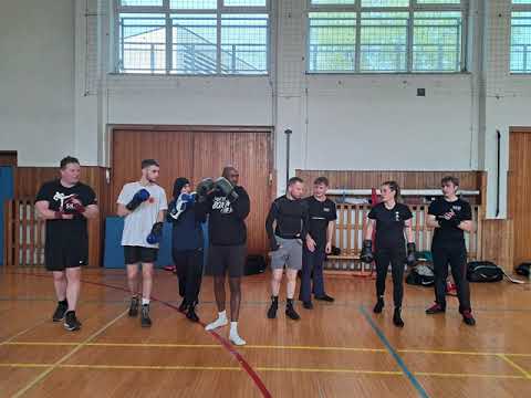 OBISK FRANCOZOV šesti del