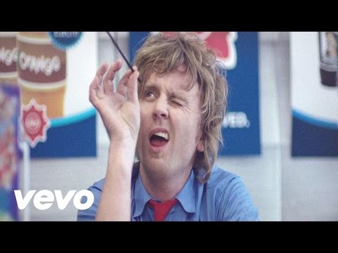 Bob Evans - Don't Wanna Grow Up Anymore (Official Video)