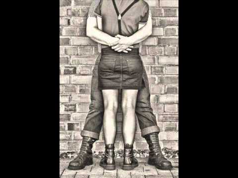 MAGIC LORD & THE BOVVER BOYS - SKINHEAD TIME.wmv