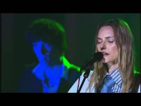 Aimee Mann - Wise Up (Live) (HD)